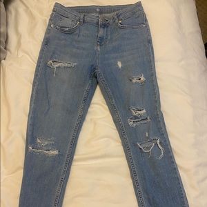 Topshop distressed skinny jean size 28